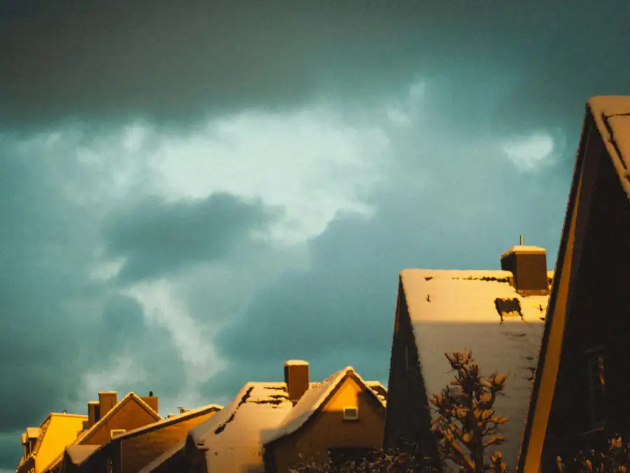 Storm in a neighborhood